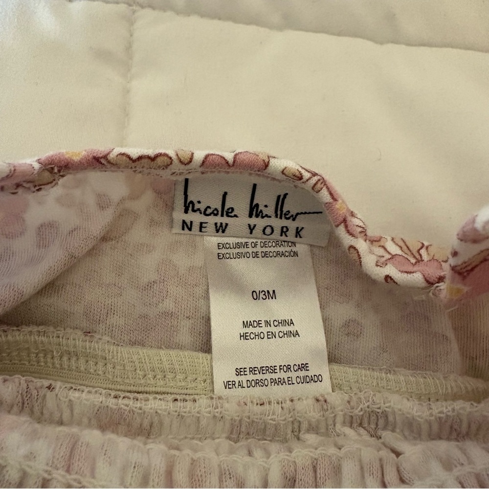 Nicole Miller Girls Pink Floral Smocked Top - Lightweight Sumar Shirt - Picture 4 of 7